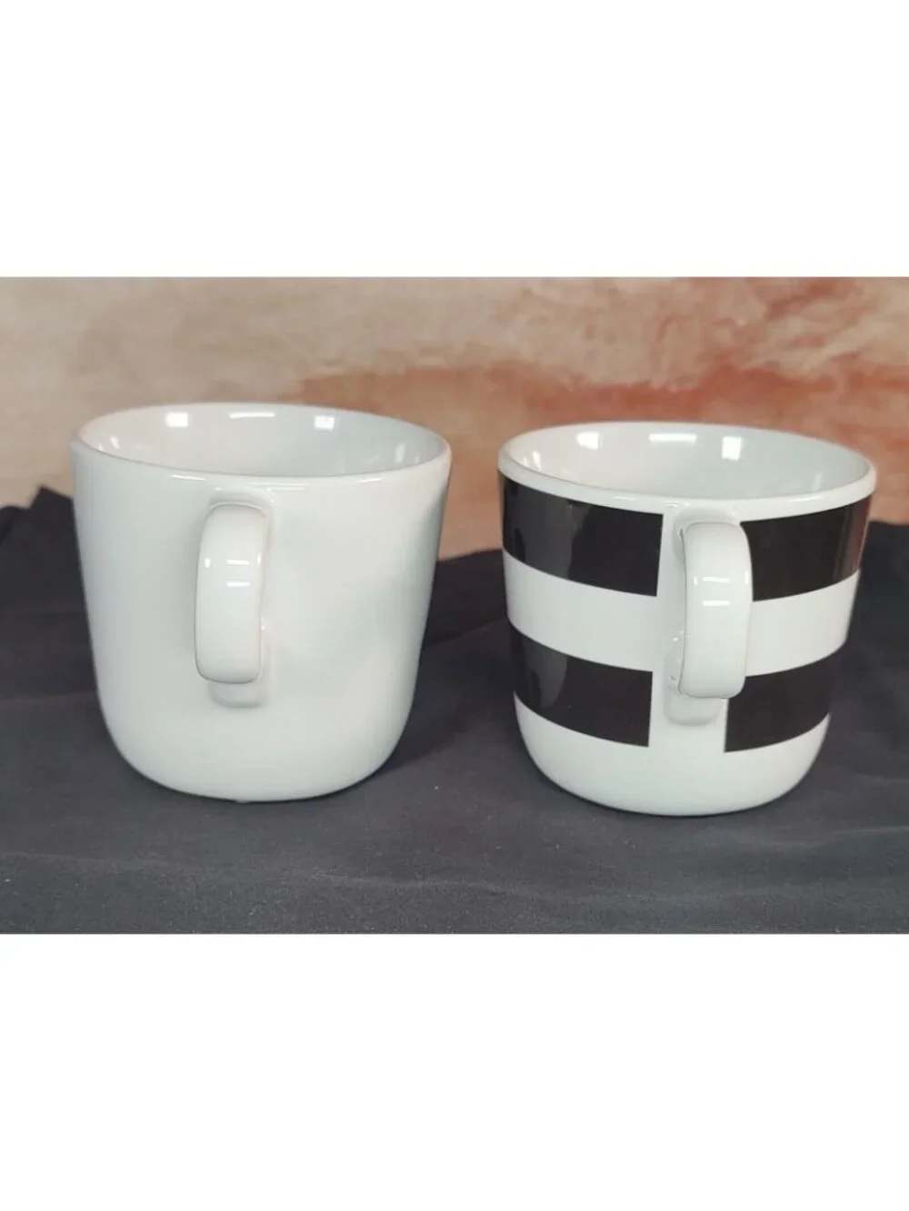 IKEA Set of 2 UNGDOM Coffee Mugs Tea Cups Maria Vinka Design Black White 15199